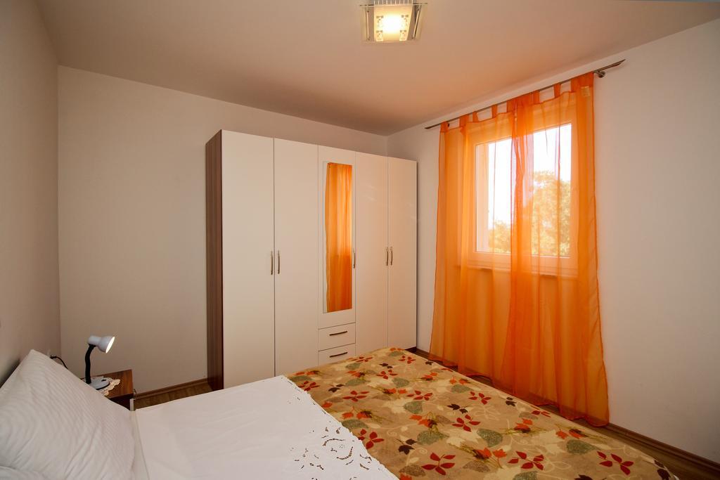 Apartments Koritnik Punat Pokoj fotografie